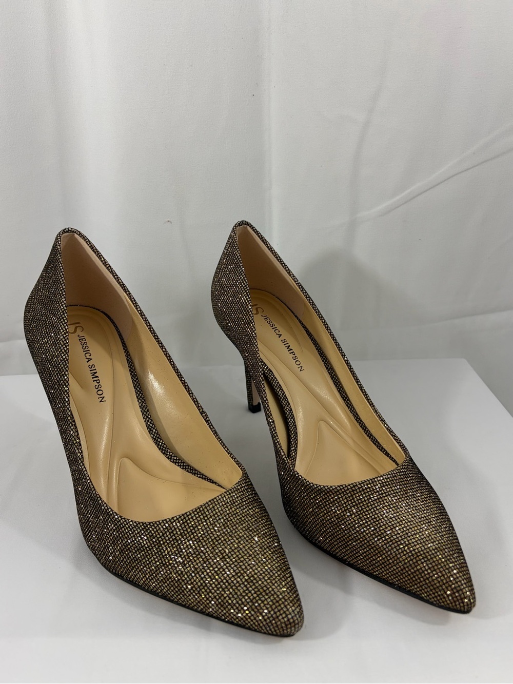 NWT Jessica Simpson Women’s Size 6 Gold Black Sparkly Metallic Heels